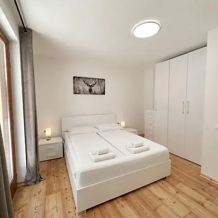 Apartment Haydn Garden & Terrace